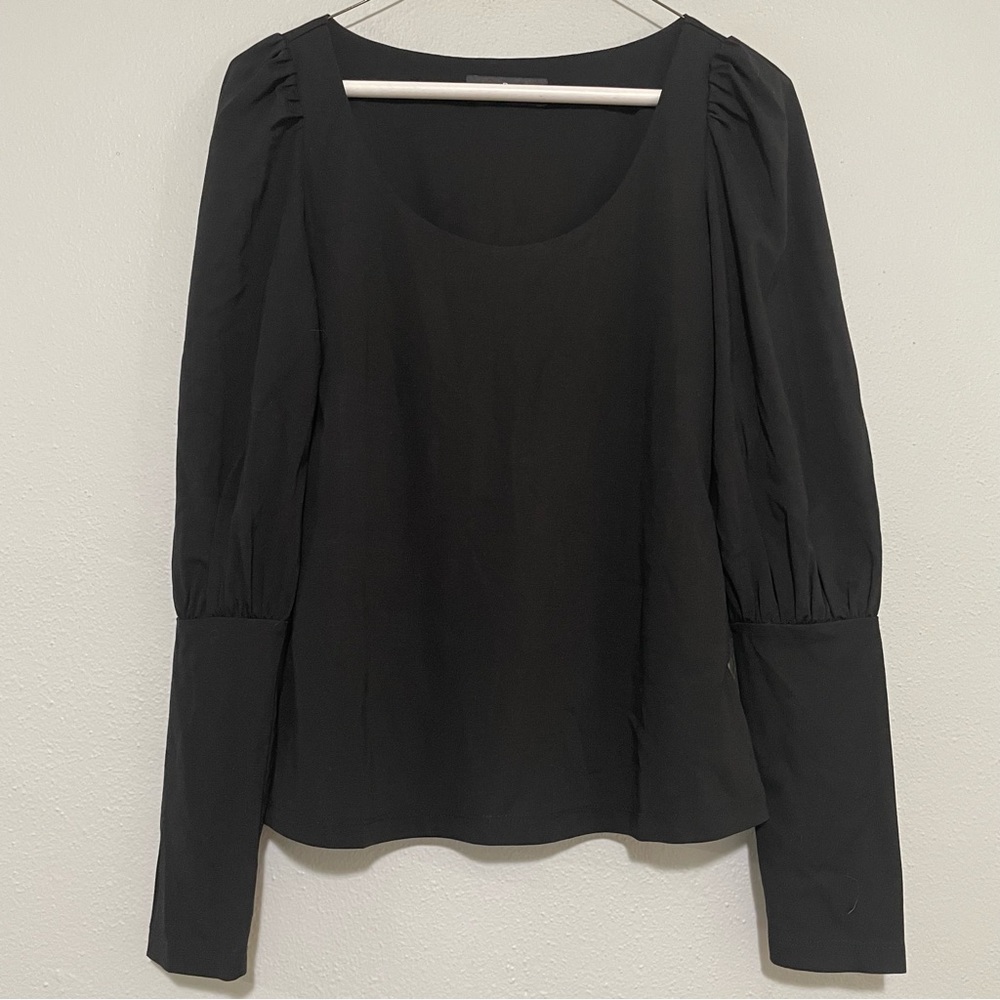 Pomander Place Tuckernuck Riley Scoop Neck Puffed Shoulder Bishop Top
